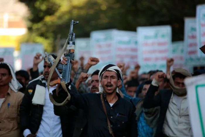 ممثل الولايات المتحدة الأمريكية يشن هجوما لاذعا على طهران بسبب هجمات الحوثيين