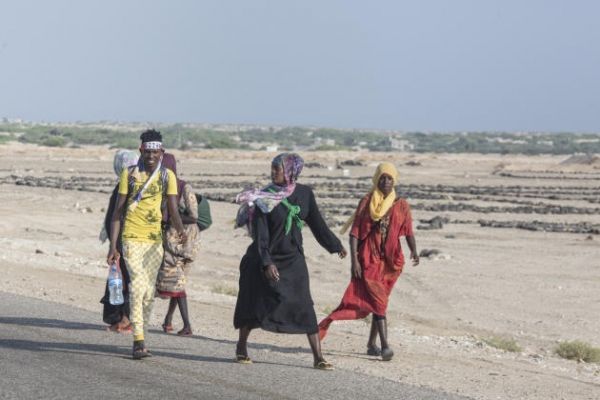 منظمة دولية: المهاجرون الأفارقة في اليمن يواجهون صعوبة في العودة إلى بلدانهم