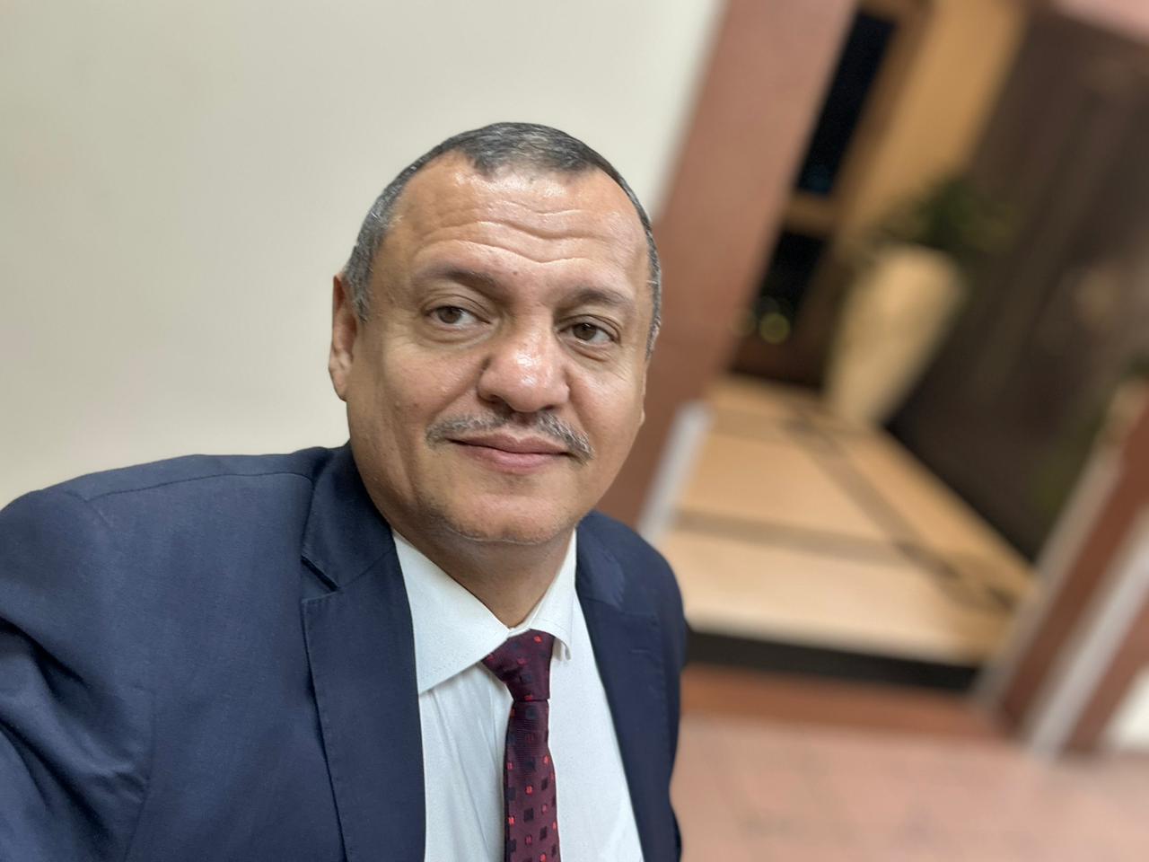 السلطة المحلية بحجة تؤيد قرارات العليمي وتشيد بمواقف السعودية الداعمة لليمن