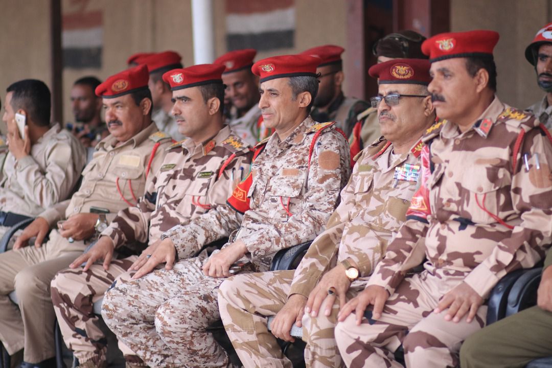 محور تعز يدشن العام التدريبي العملياتي والقتالي للعام الجديد