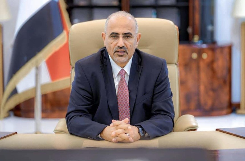 عاجل .. عيدروس الزبيدي يعلن مرحلة انتقالية لمدة عامين في الجنوب