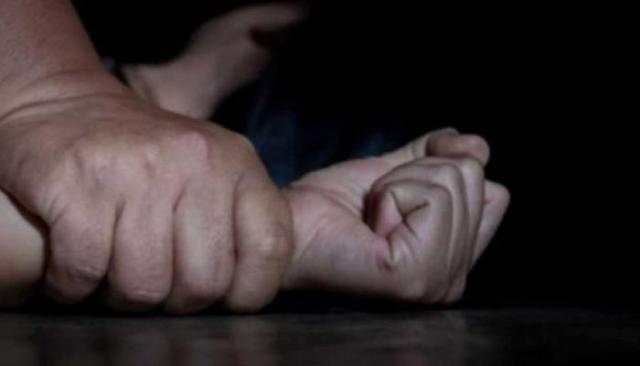 بتفاصيل.. هذه آخر كلمات نطقتها الطفلة ”مريم” قبيل محاولة اغتصابها من قبل مشرف حوثي 
