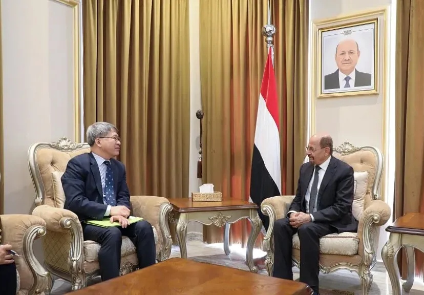 الوزير الزنداني يؤكد متانة العلاقات اليمنية الكورية ويتطلع إلى توسيع نطاق التعاون بين البلدين