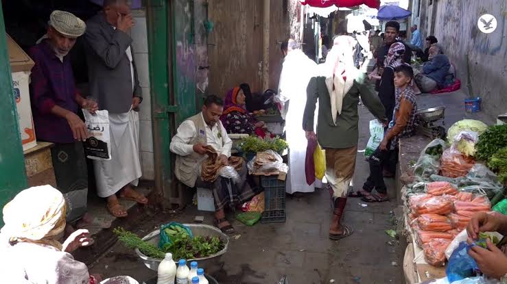 الهيئة الإدارية لنادي القضاة في تعز تعبّر عن استيائها من تدهور الأوضاع المعيشية وتحذر من امر خطير للغاية