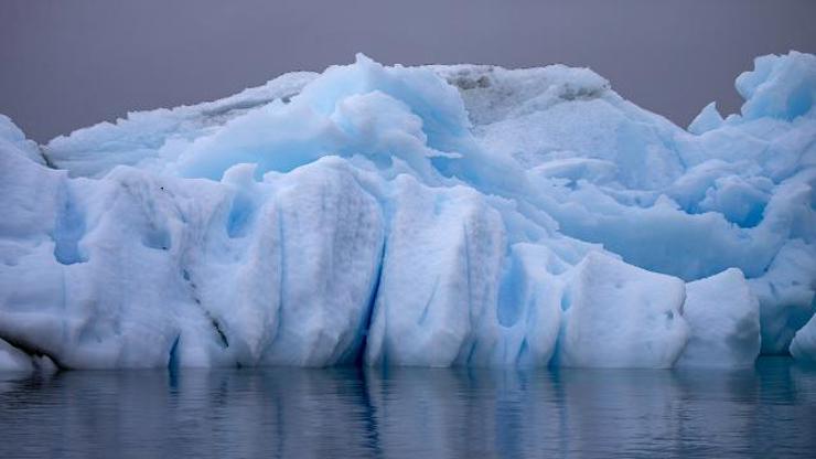 وسط مخاوف العلماء.. ذوبان جليد القطب الجنوبي الأعلى منذ 45 عاما