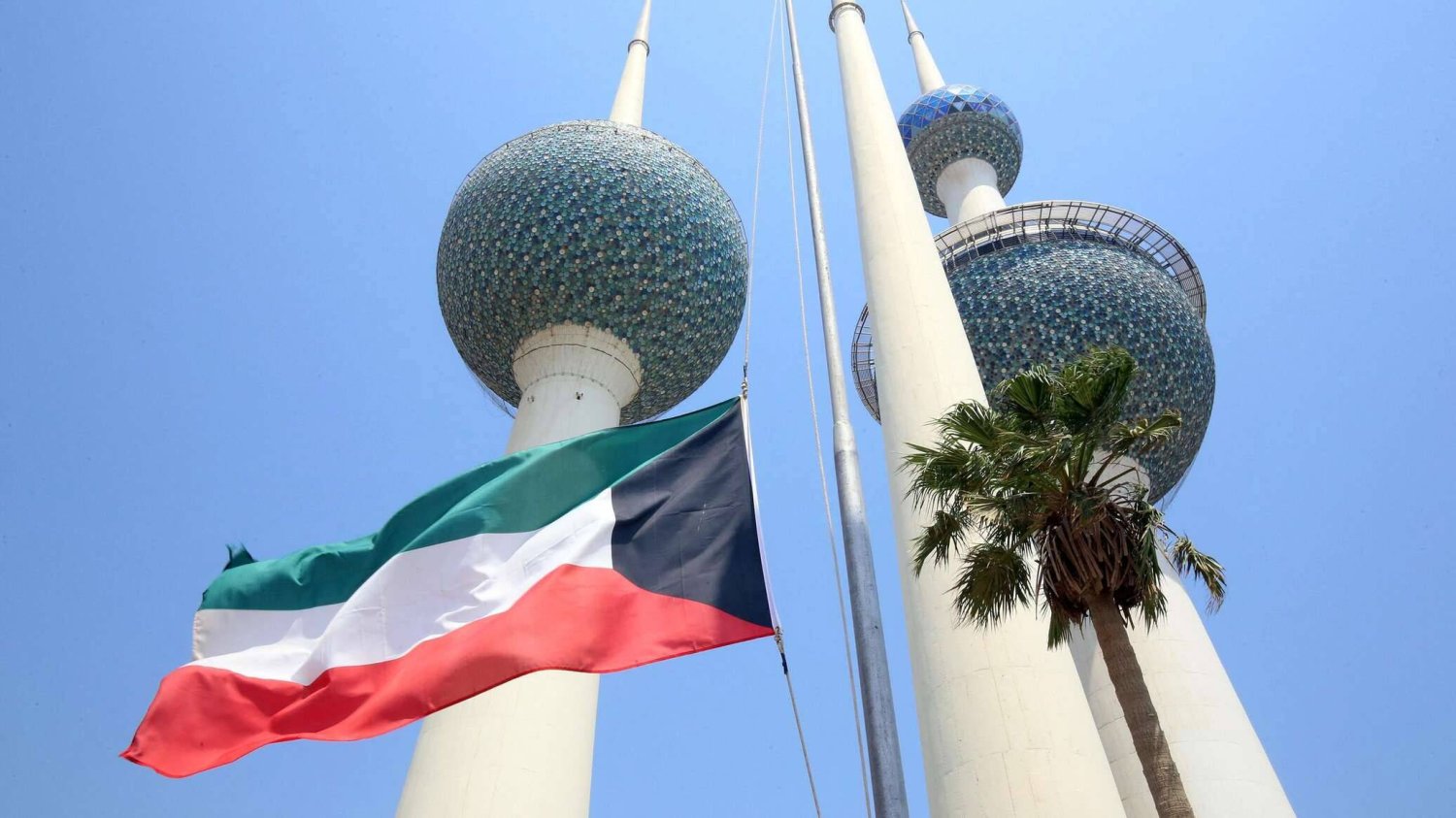 الكويت تمنع التجمعات غير المرخصة