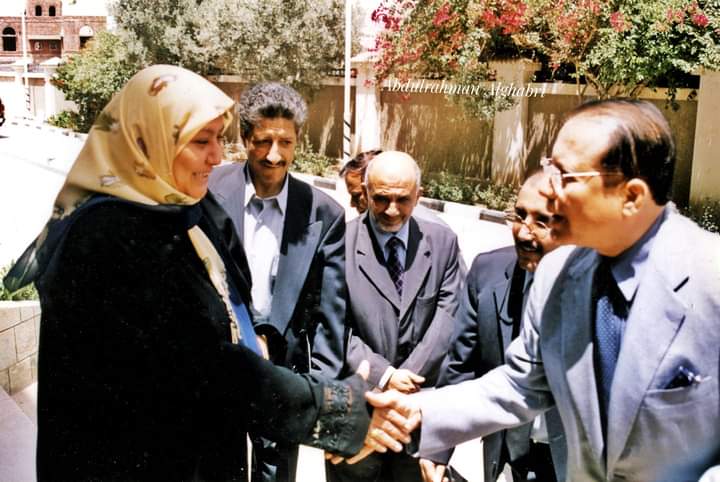 صورة تجمع رموز يمنية بعضها توفى واخرين لازالوا على قيد الحياة 