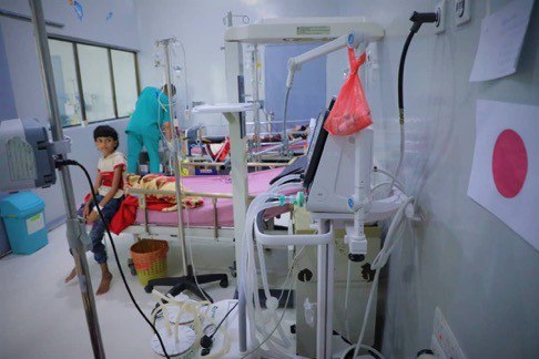 القطاعات الصحية في مناطق سيطرة الحوثيين تتعرض للإنهيار.. لهذا السبب