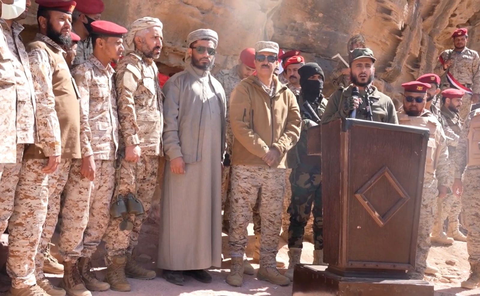 محور آزال يدشن العام التدريبي الجديد بتخرج دفعتين جديدتين
