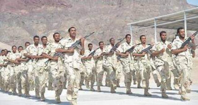  بخيارين لا ثالث لهما !  جماعة الحوثي تضيق الخناق على هذا القطاع!   