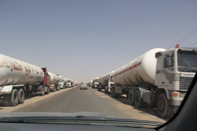 اندلاع انتفاضة قبلية مسلحة ناجحة ضد مليشيات الحوثي واشتباكات عنيفة بينهما..تفاصيل 
