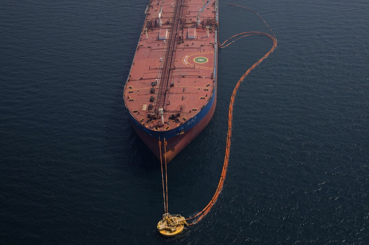 الشحنات السعودية تعوّض نقص النفط الخام في الأسواق العالمية