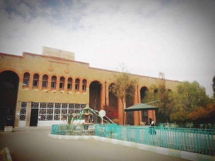 مليشيات الحوثي تمنع طلاب جامعيين في صنعاء من دخول الإمتحانات.. لهذا السبب