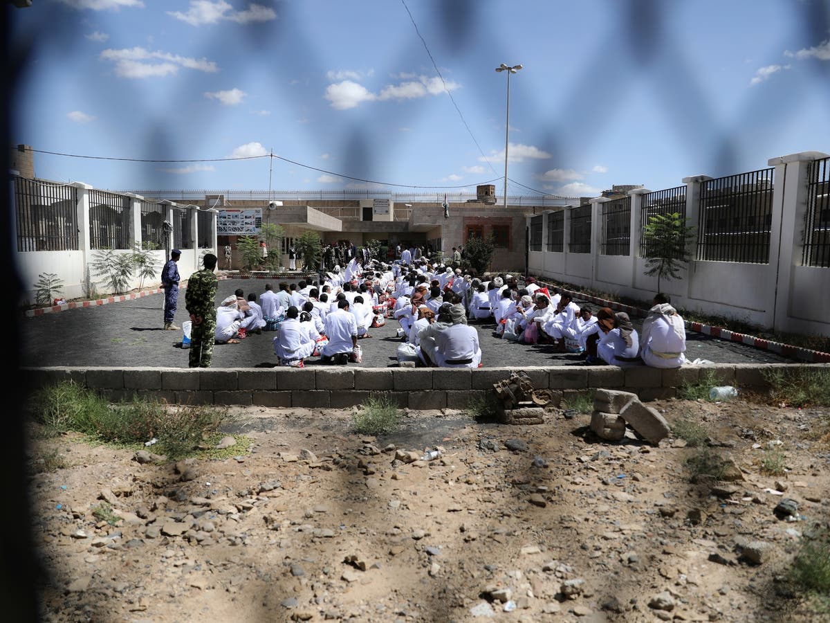 الكشف عن تعرض مئات المختطفين للتعذيب الوحشي في سجون مليشيا الحوثي