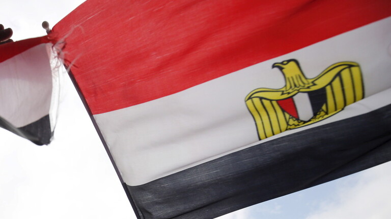 قرار مصري جديد بإبعاد شخصية يمنية و ترحيله من اراضيها 