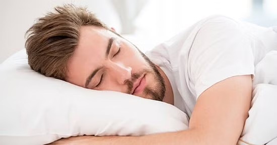 تعرف على 10 نصائح تساعدك على النوم في الطقس الحار