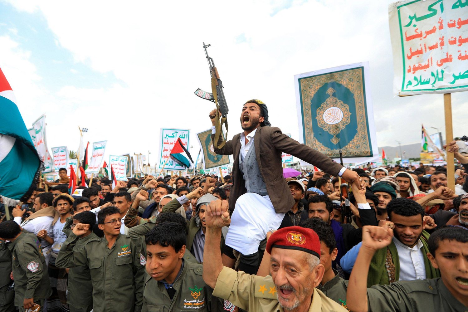 دبلوماسي أوروبي يصف الحوثيين بهذا الوصف.. وصحفي يمني يرد