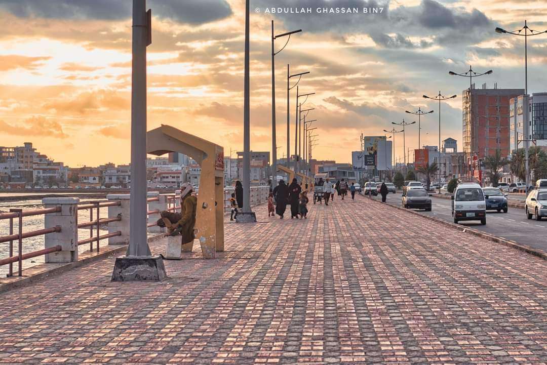 أجهزة الأمن تلقي القبض على مطلوب خطير بعد هروبه من أحد سجون محافظة لحج 