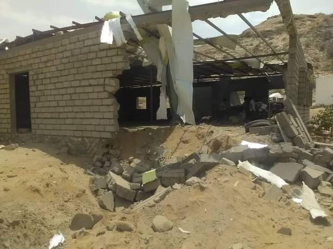 قيادة محور ابين تكشف عن الجهة التي تقف خلف الهجوم على معسكر الجيش التابع للشرعية