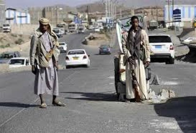 بعد فؤاد الكبسي .. هذا ما فعلته مليشيا الحوثي اليوم  مع فنان شهير اخر .. صور 