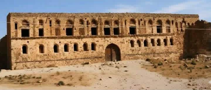 ما لا يعرفة الكثير عن الدولة التي بنت مدرسة العرضي في قعطبة وكيف كانت طريقة اختيار المكان ؟ .. صورة 