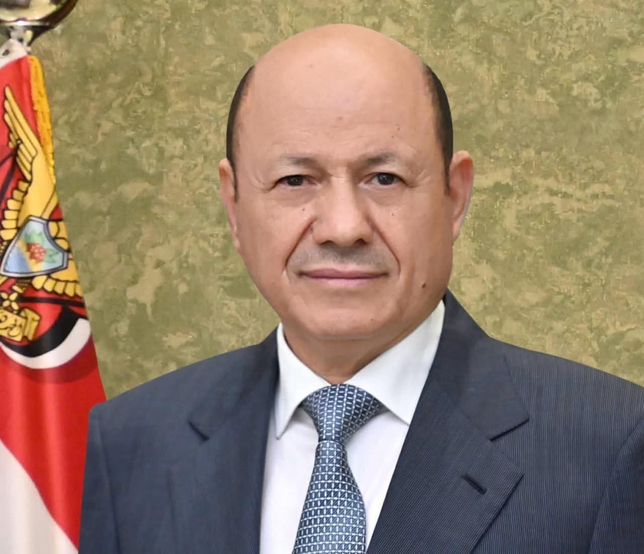 بمناسبة عيد الأضحى المبارك.. الرئيس العليمي يتبادل مع إخوانه ملوك ورؤساء وأمراء الدول العربية والإسلامية التهاني والتبريكات