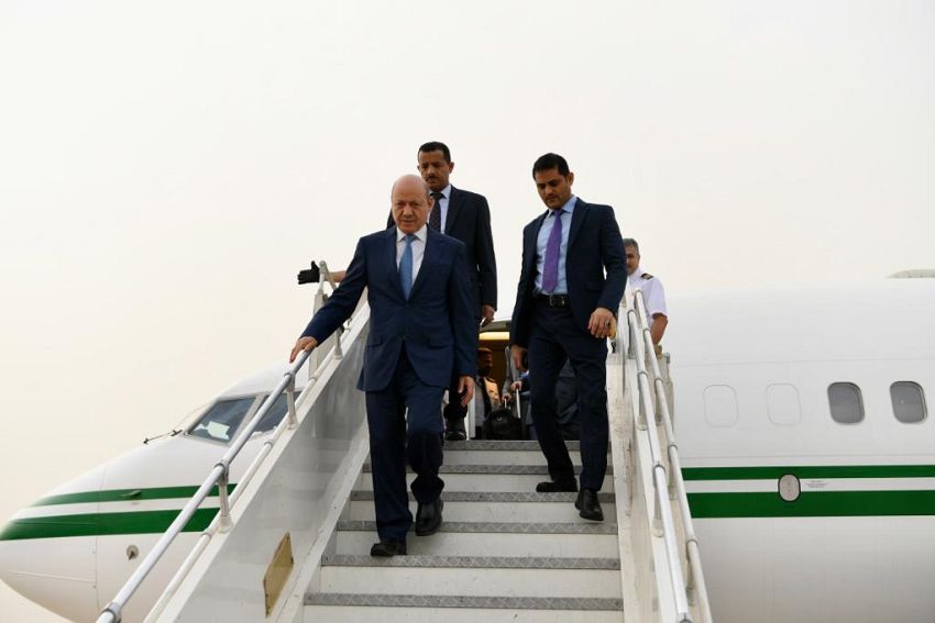 الرئيس رشاد العليمي يعود الى البلاد بعد جولة ناجحة في المنطقة