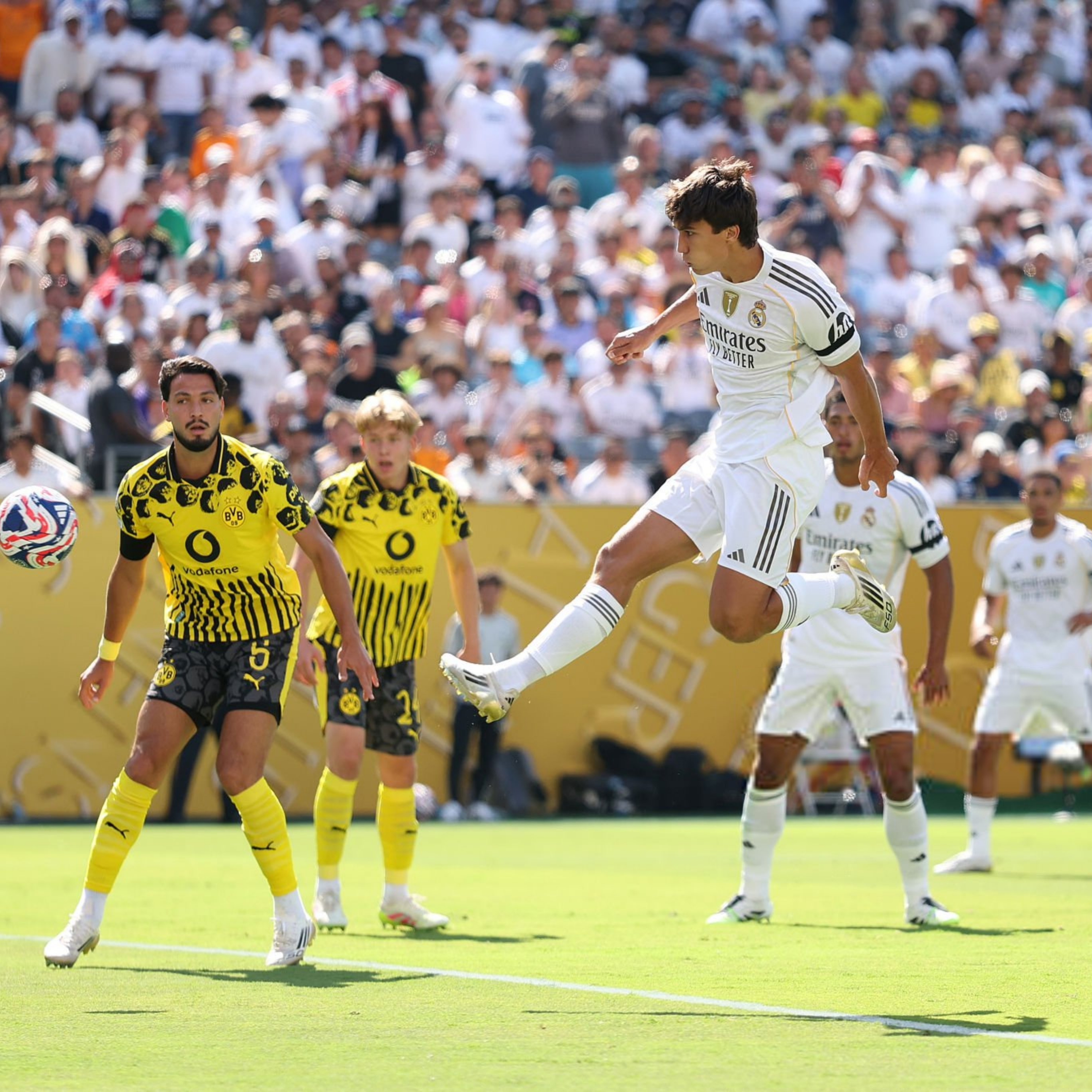 ريال مدريد يتفادى مفاجأة دورتموند ويبلغ نصف نهائي كأس العالم للأندية