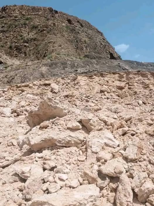 الضالع : الحوثي يسعى لتحويل أهم معلم سياحي في دمت الى سجن
