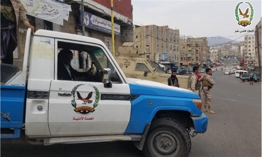 اعتداء همجي على ثلاثة مواطنين من أبناء عدن داخل إدارة شرطة الشمايتين بتعز