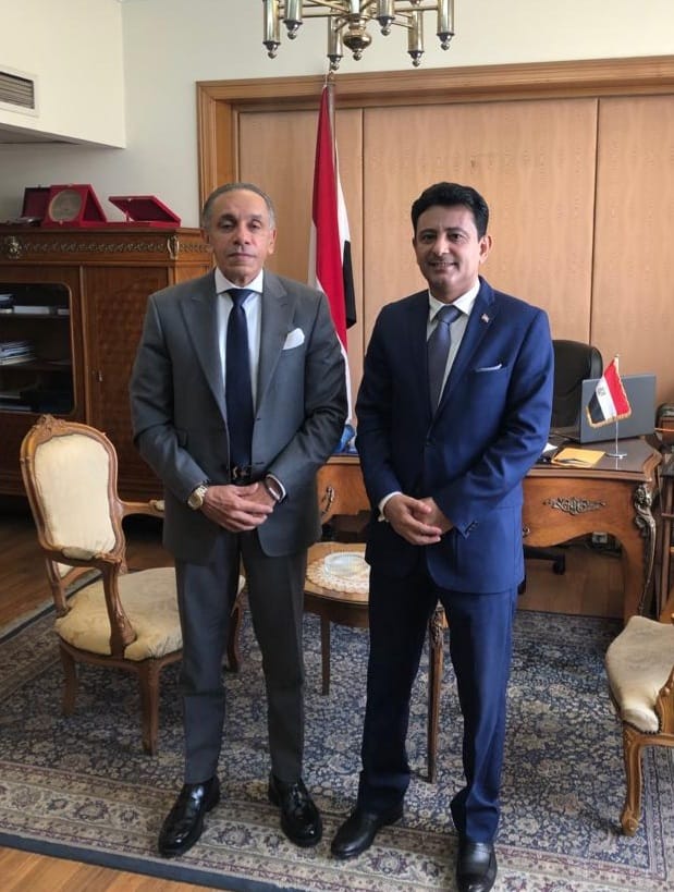 سفير اليمن يستعرض مع مساعد وزير الخارجية المصري تطورات الاوضاع على الساحتين السياسية والعسكرية في اليمن 