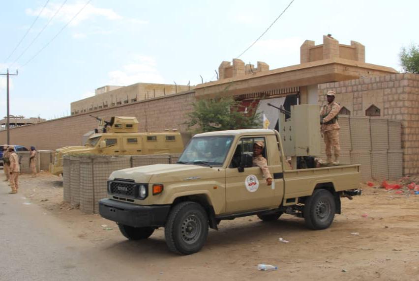 قوات درع الوطن تؤمن مواقع هامة في محافظة المهرة
