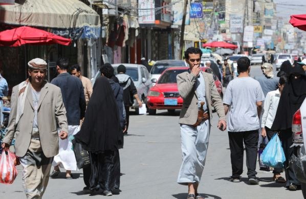 مع بداية عام جديد .. اليمنيون يكابدون مرارة الفقر ونقص الغذاء