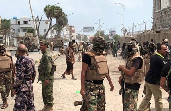 بـ الاسم.. إصابة مسؤول أمني برصاص مسلحين مجهولين في الضالع
