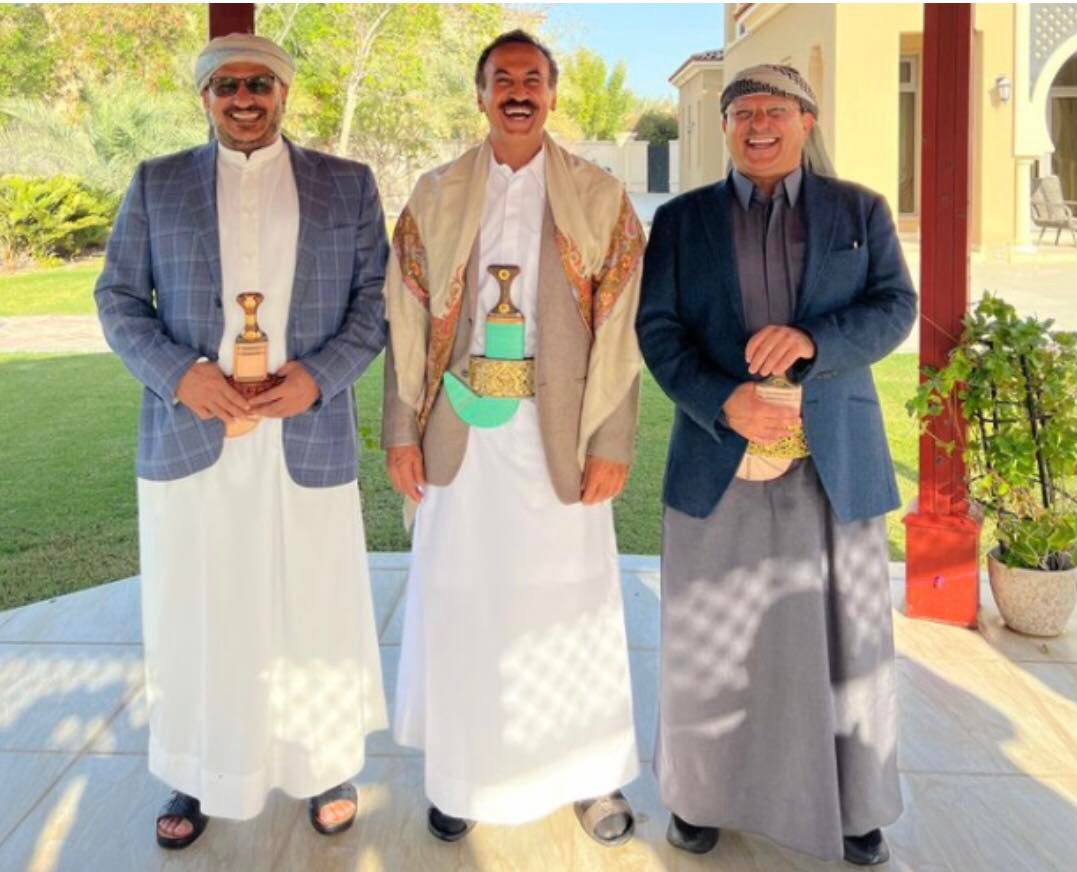 ماهو الجديد الذي تهدف لإعلانه عائلة صالح في البيان الصادر مؤخراً : ظهور جديد لـ أحمد علي عبدالله صالح برفقة طارق ويحيى صالح في الإمارات
