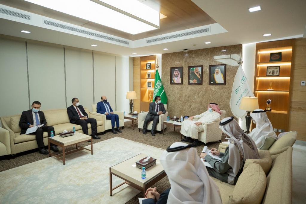 العكبري يبحث مع نظيره السعودي اعداد برتوكول للتعاون بين البلدين