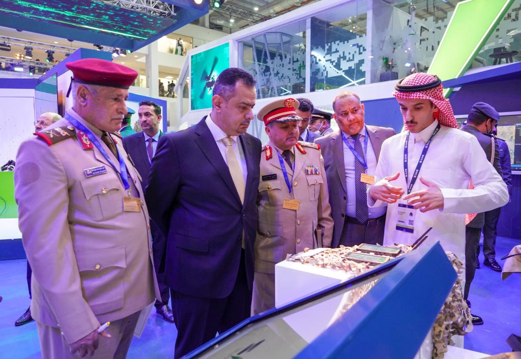 معين عبدالملك يزور معرض الدفاع العالمي 2022 في نسخته الأولى بالرياض