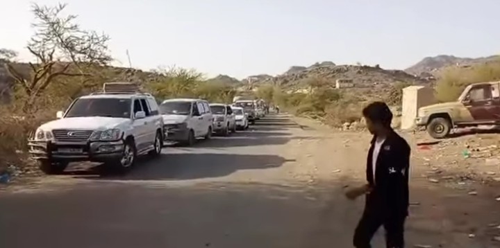 إغلاق الطريق الرئيسي الرابط بين عدن وصنعاء الذي تم فتحه قبل أيام