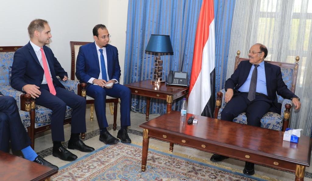 تفاصيل لقاء النائب الاحمر بـ القائم بأعمال السفير الألماني لدى اليمن