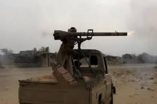 الحوثي يشن هجوما واسعا بالأسلحة الثقيلة على مواقع الجيش (بيان)