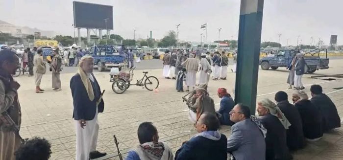 صنعاء.. مليشيا الحوثي تعتدي اعتصام لمشايخ خولان خلال مطالبتهم بالإفراج عن شيخ قبلي مختطف تعسفياً