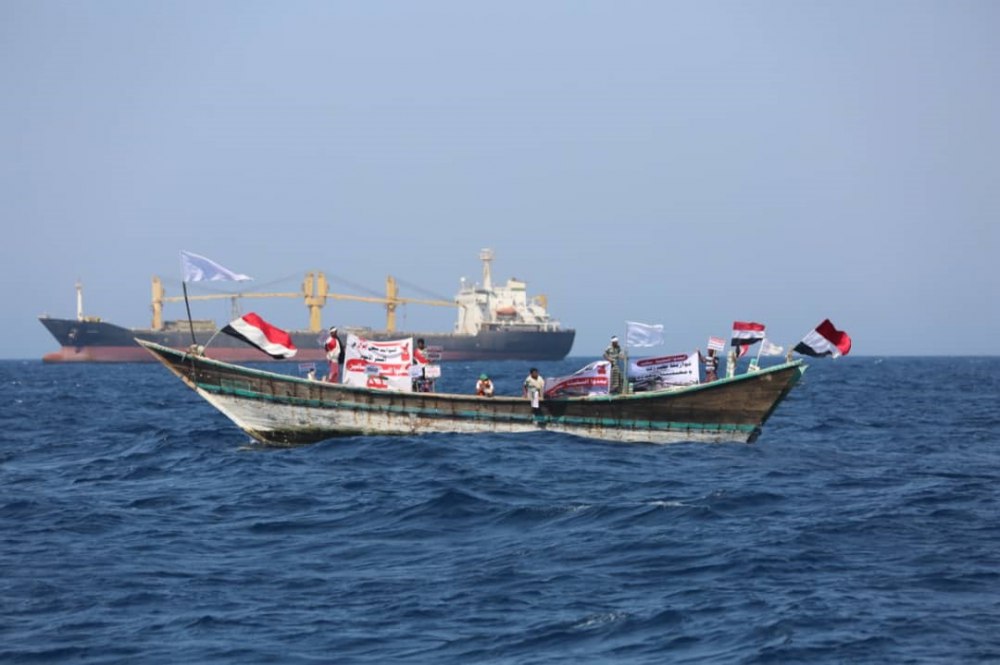 وصول أكثر من 70 صيادا إلى سواحل الخوخة أفرجت عنهم السلطات الإريترية..