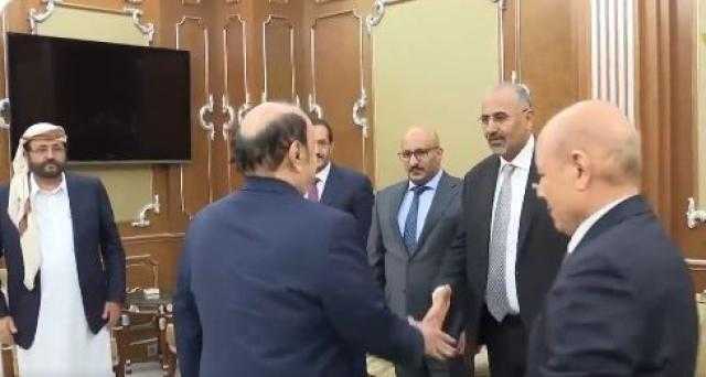 مليشيا الحوثي تعلن موقفها من المجلس الرئاسي وتضع 3 شروط للقبول بالمفاوضات