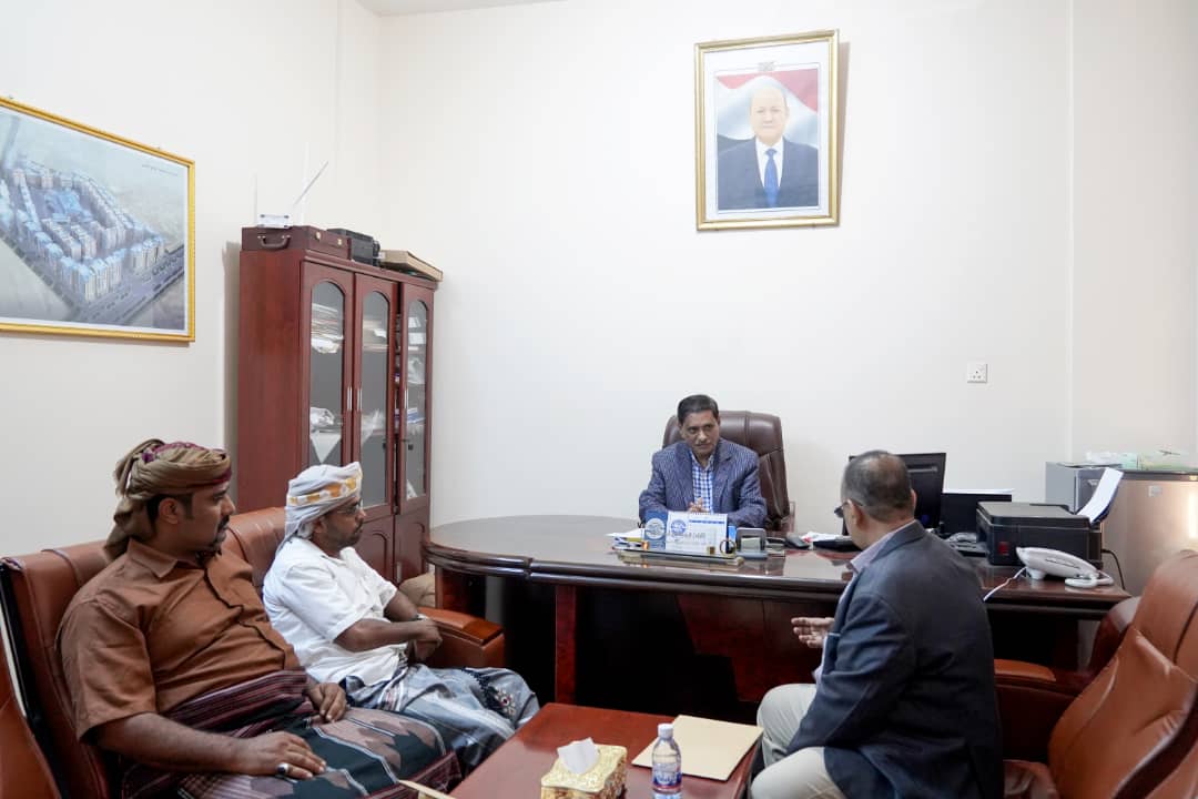 اللواء الركن فرج البحسني يؤكد اهتمام مجلس القيادة الرئاسي بجميع المحافظات للنهوض بالخدمات