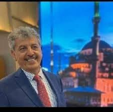 من هو المسؤول اليمني الذي توفى بالقاهرة بحادث مروري ؟