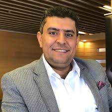 صحفي يمني يكشف عن نقاط خمس تم تسريبها من نتائج زيارة الوفد العماني إلى صنعاء