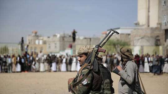 محلل سياسي يكشف كيفية نجاح مفاوضات إنهاء الحرب في اليمن