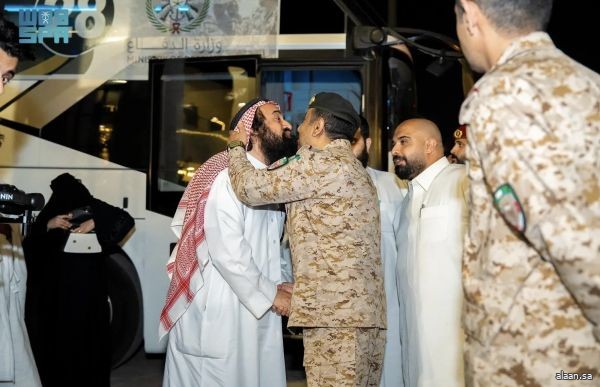 حجاج ذوي الشهداء اليمنيين يعبّرون عن شكرهم وامتنانهم للسعودية نظير اهتمامها ورعايتها الكريمة لهم