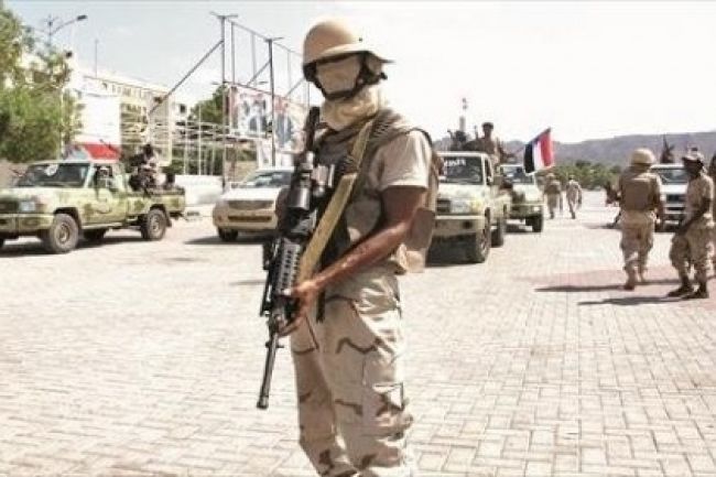 نجاة قائدين أحدهما عسكري والأخر أمني من محاولة اغتيال في عدن