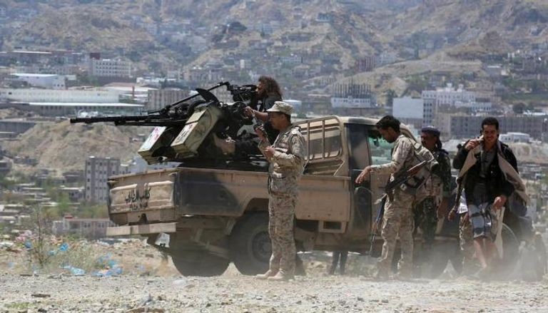 اشتباكات عنيفة.. مليشيا الحوثي تشن هجوما مباغثا على قوات الانتقالي في جبهة الضالع